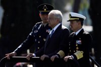 López Obrador defiende la creación de una Guardia Nacional un día después de su toma de posesión