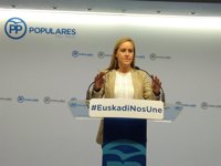 Fernández critica que PNV, PSE y Podemos "pacten con Bildu" e intenten "dar lecciones" sobre quién puede apoyar a PP