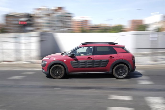 Fotos de recurso de coches, taxis, VTC, gruas, tráfico, carreteras, autovías