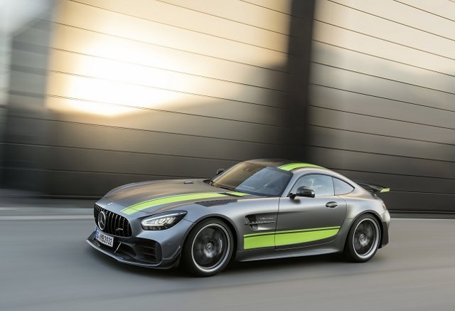 Mercedes-AMG GT R PRO