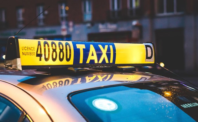 Taxi