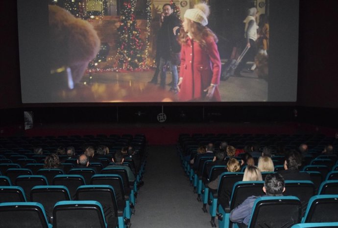 Presentación del anuncio de fomento de compras navideñas en comercio minorista