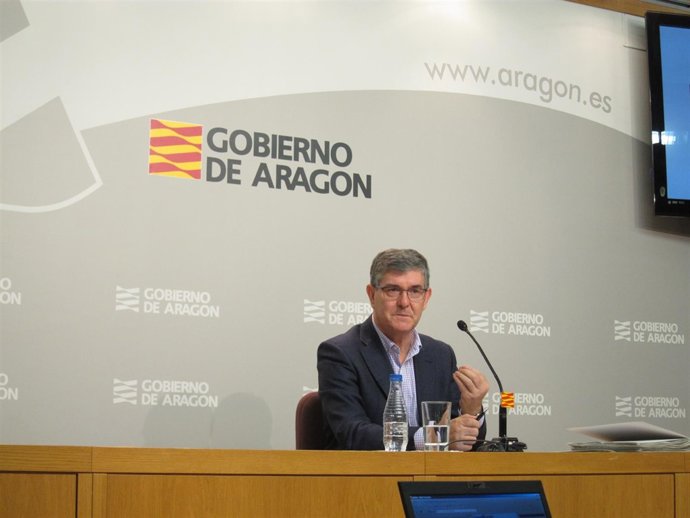 El consejero de Presidencia de Aragón, Vicente Guillén