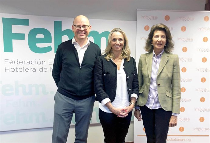 Carmen Planas (Fundación Impulsa Baleares) y María Frontera (FEHM)