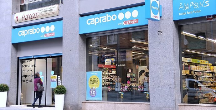 Supermercat de Caprabo i Ampans