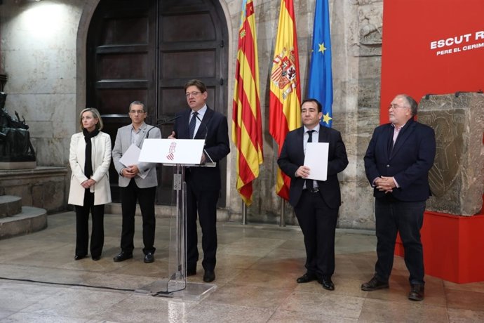 Puig en la presnmetación del plan contra la exclusión financiera de municipios