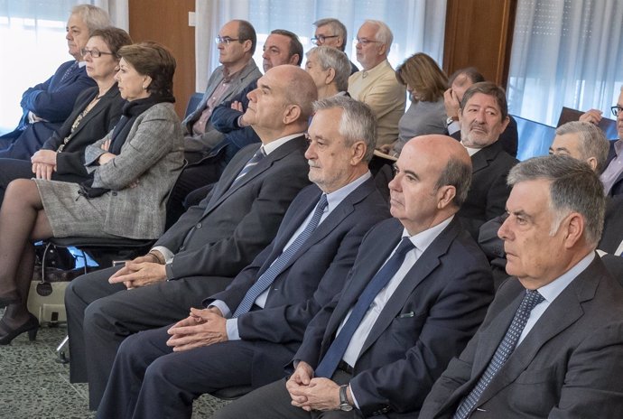 Manuel Chaves y José Antonio Griñán en el juicio por los ERE