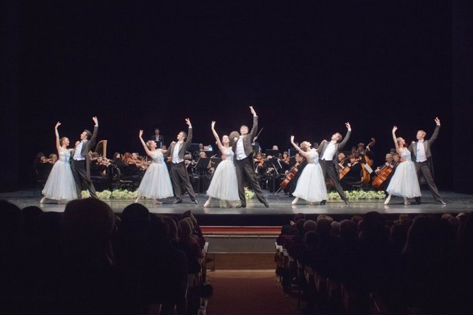 Representación de la Strauss Festival Orchestra.