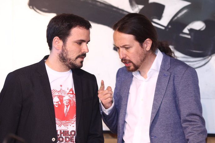 Pablo Iglesias y Alberto Garzón en el homenaje a las víctimas del franquismo