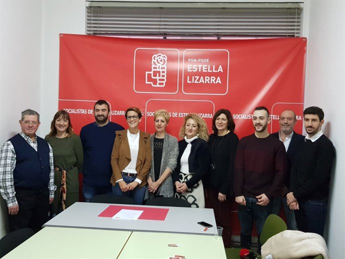 La secretaria general del PSN, María Chivite, en una rueda de prensa en Estella.