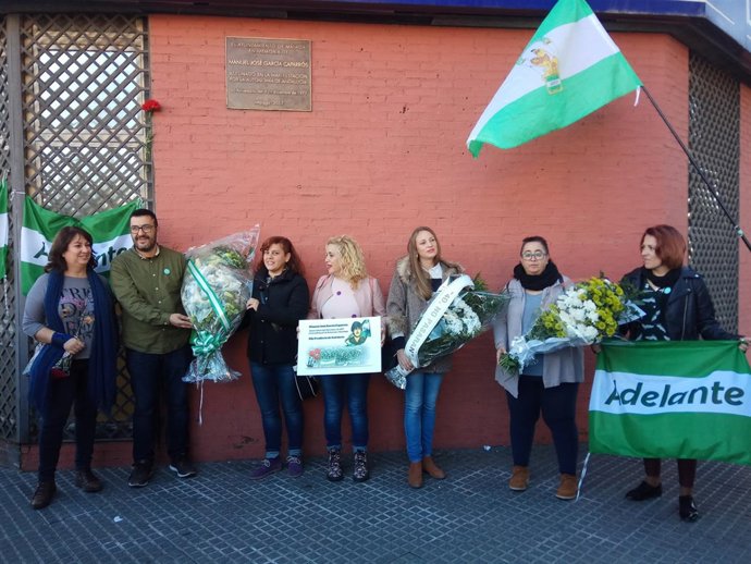 Acto recuerdo MAnuel José García Caparrós 4D málaga placa calle asesinado bala