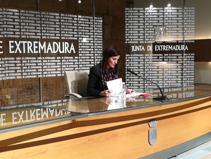 Gil Rosiña en rueda de prensa hoy tras el Consejo de Gobierno de la Junta