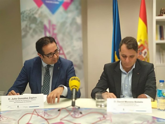 Julio González Zapico y David Moreno (alcalde de Aller) presentan Nevaria 2018