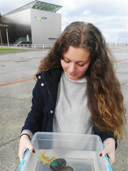 Pesesín, con su dueña