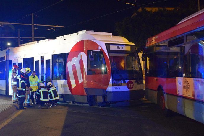 Simulacro de la colisión entre el tranvía y el bus