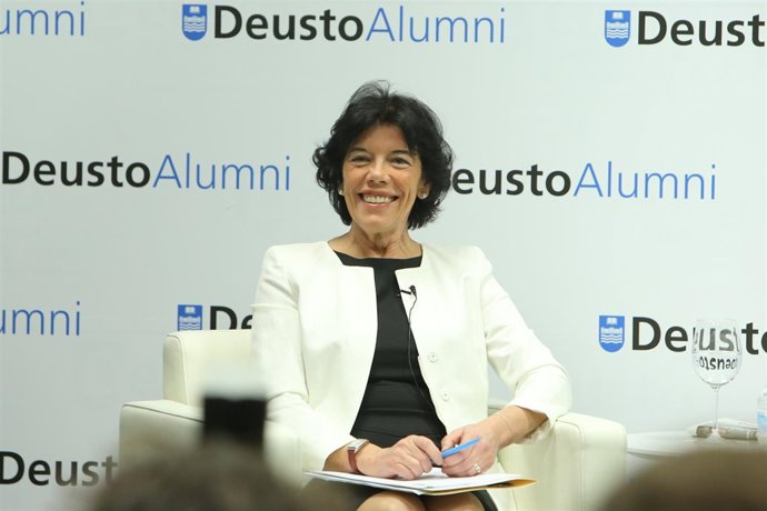 Marlaska y Celaá intervienen en la presentación de Deusto Alumni en Madrid