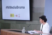 Celaá afirma que la "ultraderecha" de Vox "no debería estar en las instituciones"