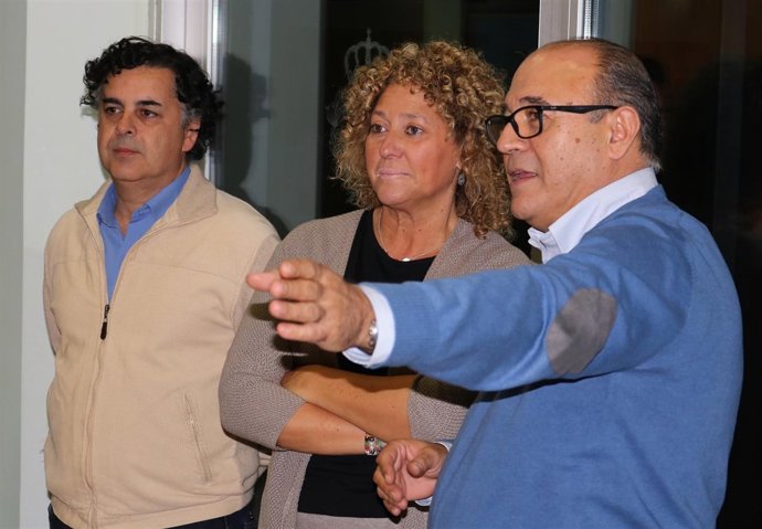 La candidata del PP a la Alcaldía de Huelva, Pilar Marín, en el Colegio de Minas