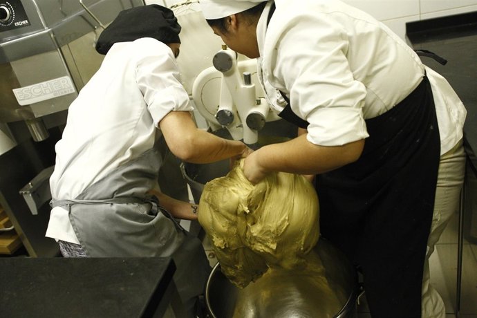 Elaboración del Roscón, Roscones de Reyes