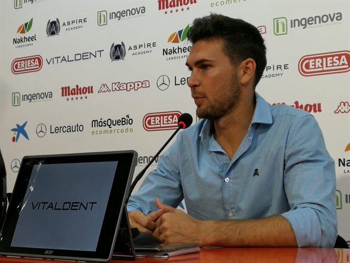 El entrenador de la Cultural y Deportiva Leonesa, Víctor Cea