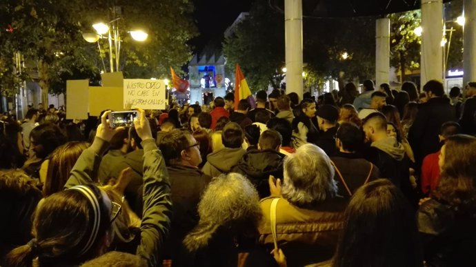 Concentración en Córdoba contra el fascismo