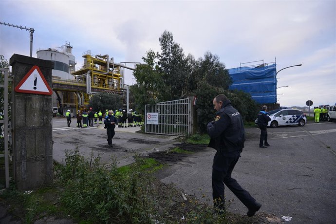 Incendio na fábrica Ence en Pontevedra