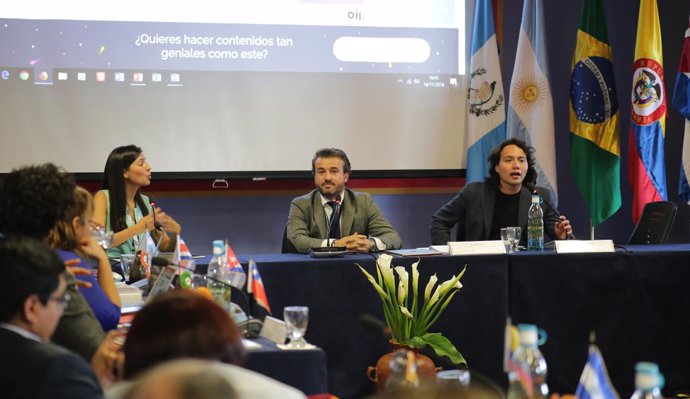 Manuel Peiró de UNIR en Congreso en Guatemala
