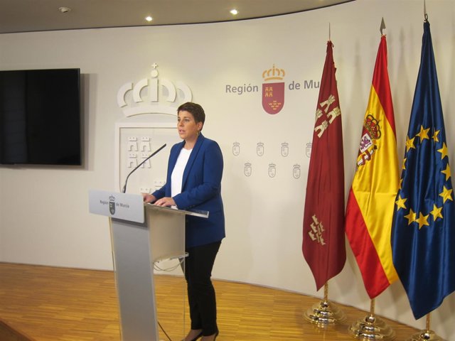 La portavoz del Gobierno regional, Noelia Arroyo, en la rueda de prensa