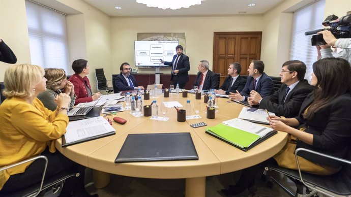 López Miras presenta los Presupuestos Generales de la Comunidad Autónoma
