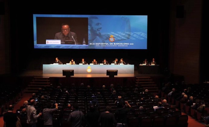 Momento de la JGA 2018 del RCD Espanyol