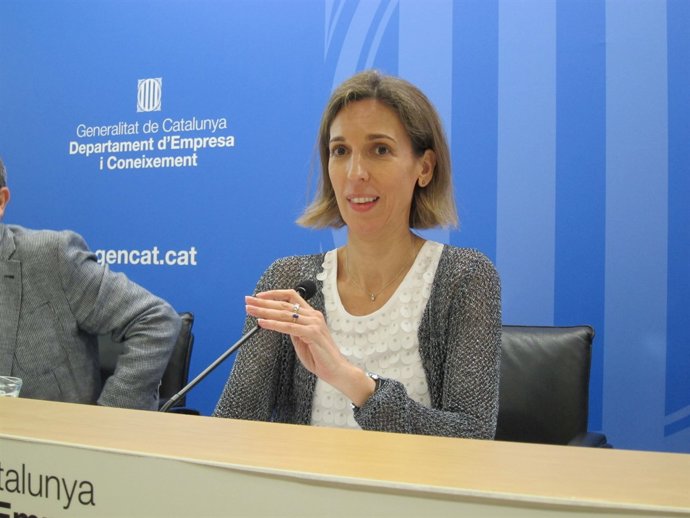  La Consellera D'Empresa i Coneixement,. Àngels Chacón