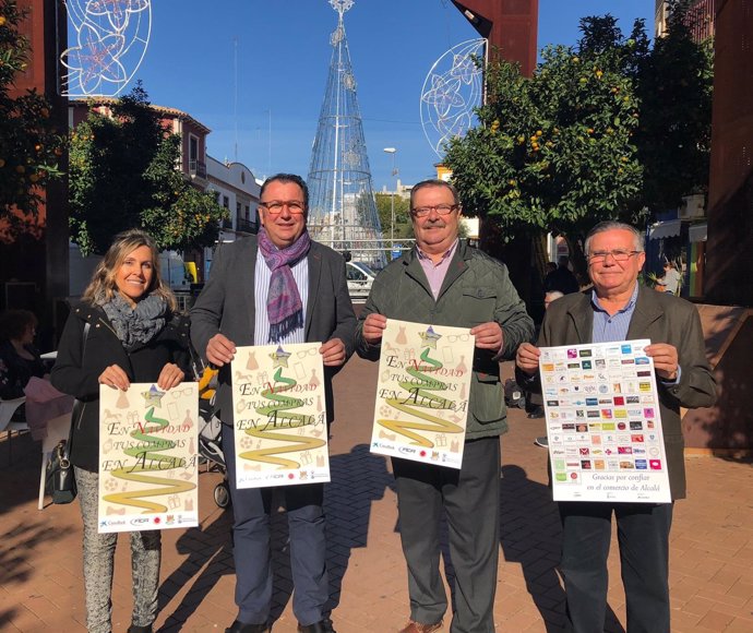 Presentación del cartel de la campaña de Navidad en el comercio de Alcalá