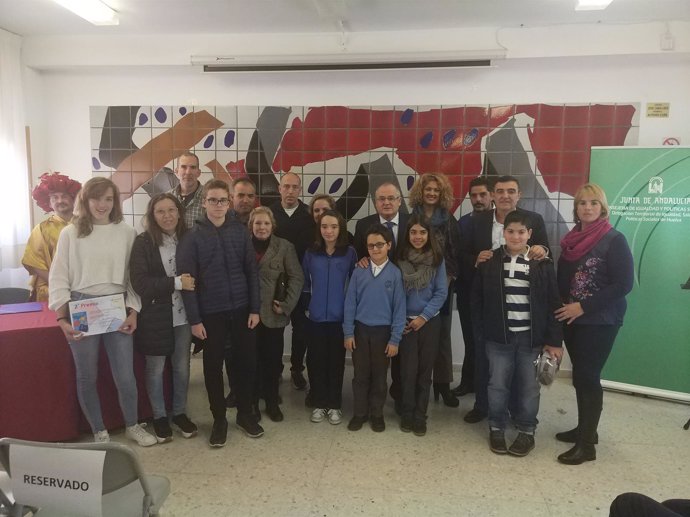 Los galardonados del certamen escolar andaluz 'Solidaridad en Letras'.