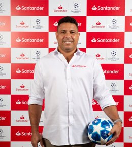 Ronaldo Nazario, nuevo embajador de Banco Santander para la Champions