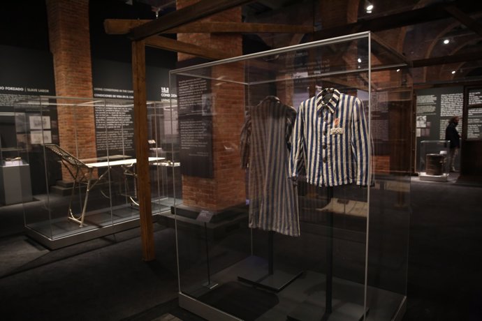 Exposición sobre Auschwitz en el Centro de Exposiciones de Arte del Canal
