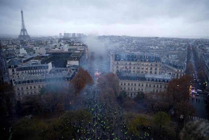 París tras las las violentas protestas de los "chalecos amarillos"