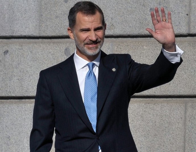 Rey Felipe y su corbata del día de la Constitución