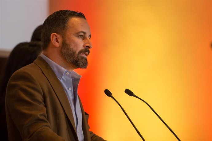 En Sevilla, rueda de prensa del presidente de VOX, Santiago Abascal, y del candi