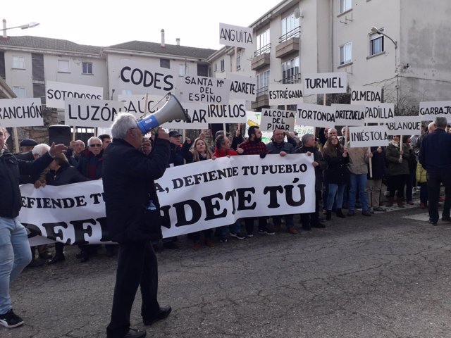 Manifestación Alcolea del Pinar