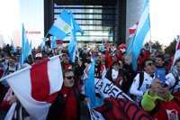 Ambiente festivo y ausencia de incidentes en las horas previas al River-Boca