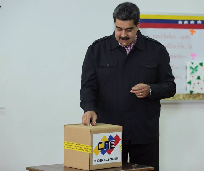 Nicolás Maduro vota en las elecciones municipales