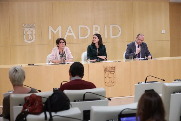 Rita Maestre E Inés Sabanés en rueda de prensa de Junta de Gobierno