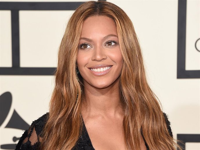 Beyoncé sorprende con un espectacular vestido al más puro estilo 'Bollywood'