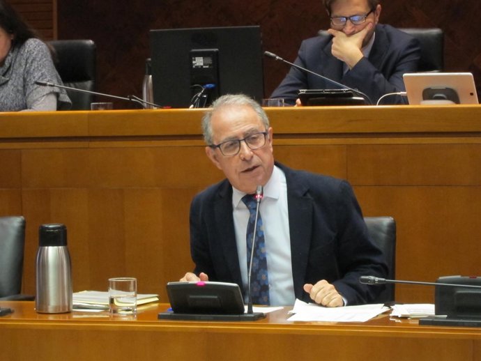 Fernando Gimeno, en comisión este lunes en las Cortes