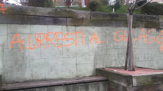 Pintadas en Getaria contra el candidato del PNV