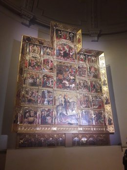 Retablo de San Jorge del Centenar de la Ploma en el Victoria and Albert Museum