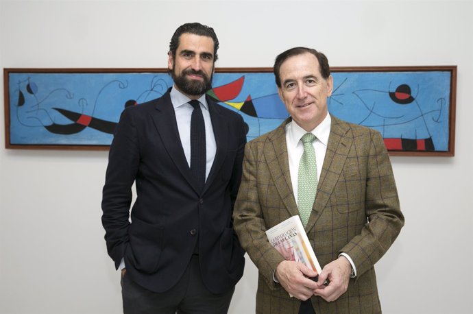 Iñaki Ortega y Antonio Huertas en la presentación de La revolución de las canas
