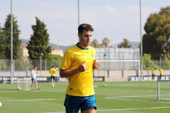 El jugador del RCD Espanyol Mario Hermoso en un entrenamiento