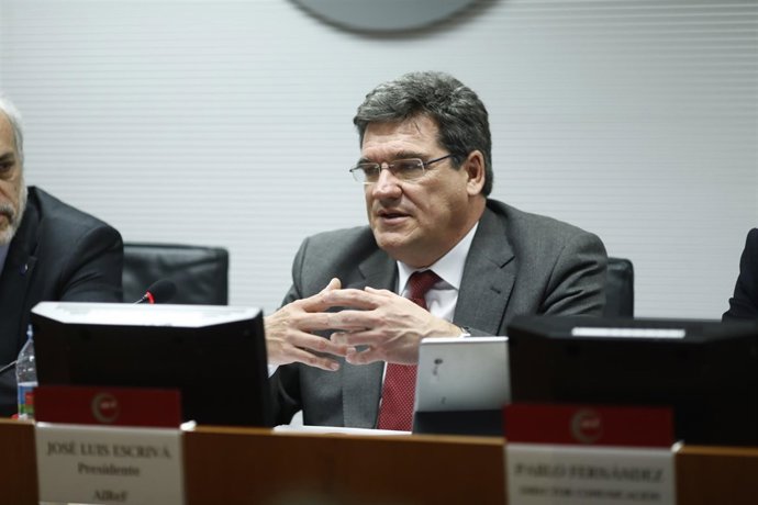 El presidente de la AIReF, José Luis Escrivá, presenta un estudio