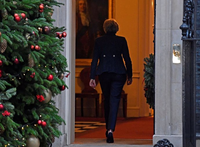 Theresa May entra en Downing Street